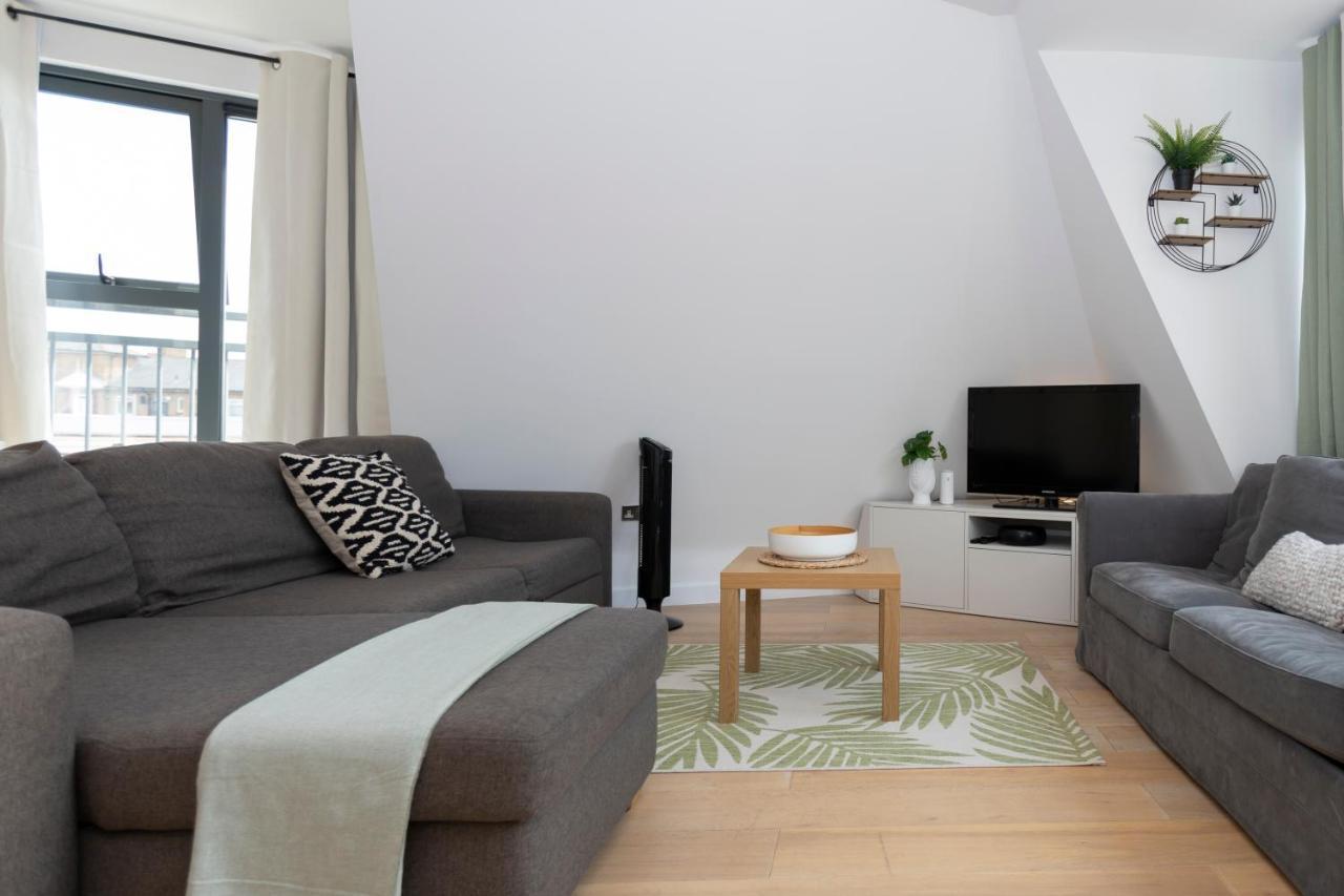 Stunning 3 Bedroom Penthouse With Terrace And Lift Londres Extérieur photo